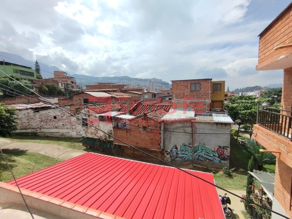 Apartamento en venta en Boston, Medellín · foto 4 de 10