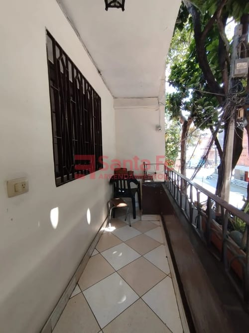 Casa de 5 alcobas en venta en Loreto, Medellín, 150 m² · foto 9 de 10