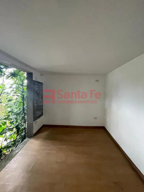 Casa de 3 alcobas en venta en Loreto, Medellín, 198 m² · foto 7 de 10