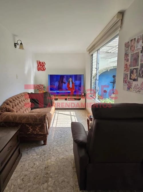 Casa de 5 alcobas en venta en La Castellana, Medellín, 225 m² · foto 9 de 10