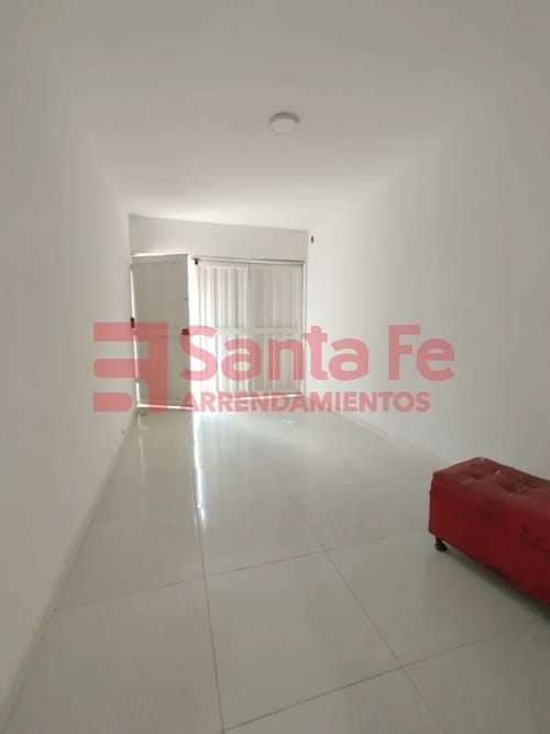 Casa de 3 alcobas en venta en Loreto, Medellín, 180 m² · foto 3 de 10