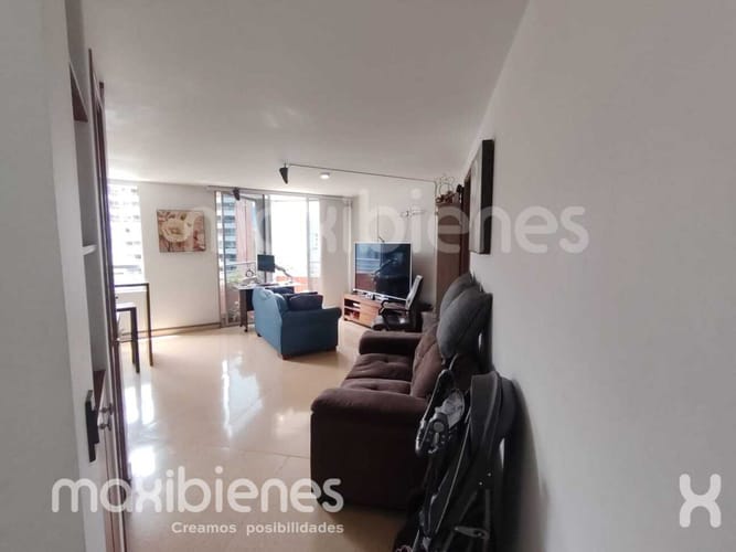 Apartamento de 2 alcobas en venta en Las Lomas, Medellín, 55 m² · foto 4 de 9