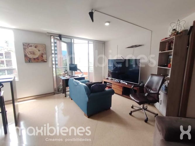 Apartamento de 2 alcobas en venta en Las Lomas, Medellín, 55 m² · foto 7 de 9