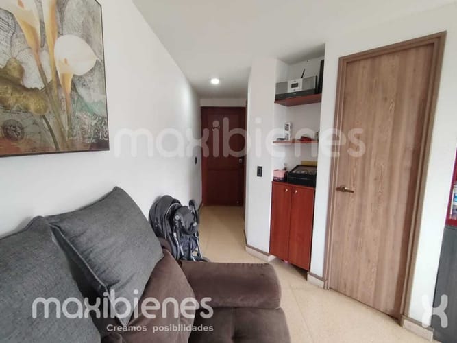 Apartamento de 2 alcobas en venta en Las Lomas, Medellín, 55 m² · foto 8 de 9