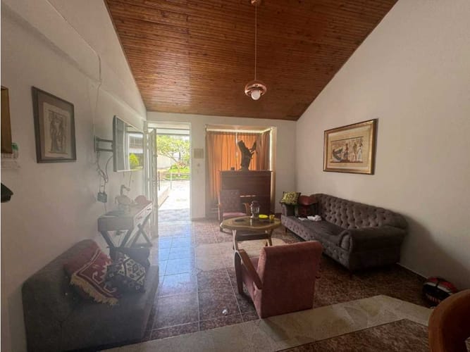 Casa de 4 alcobas en venta en Cr. Torres De Laureles, Armenia, 260 m² · foto 2 de 20