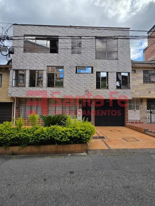 Apartamento de 2 alcobas en venta en Laureles, Medellín, 83 m² · foto 2 de 10