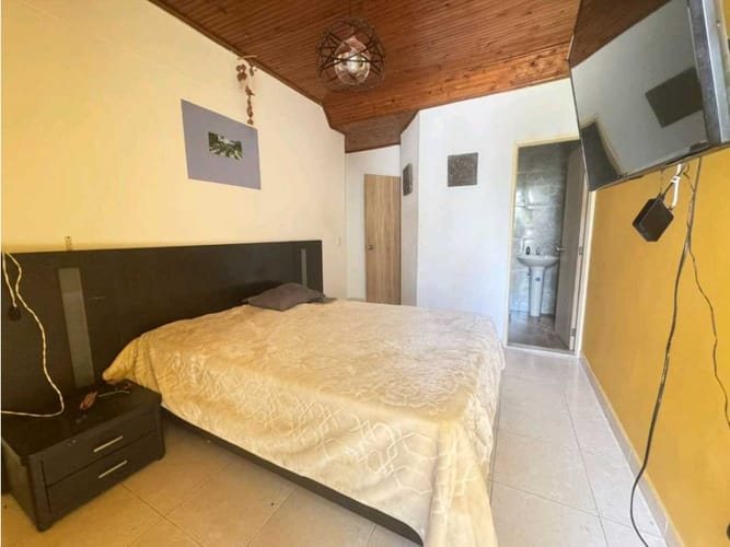 Casa de 4 alcobas en venta en Cr. Torres De Laureles, Armenia, 260 m² · foto 14 de 20