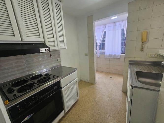 Apartamento de 2 alcobas en arriendo en Santa Maria De Los Angeles, Medellín, 70 m² · foto 3 de 14