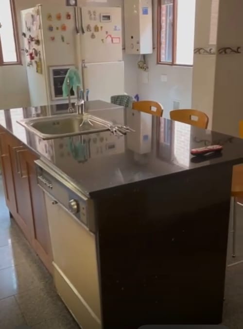 Apartamento de 4 alcobas en venta en Santa Barbara, Bogotá, 215 m² · foto 6 de 12