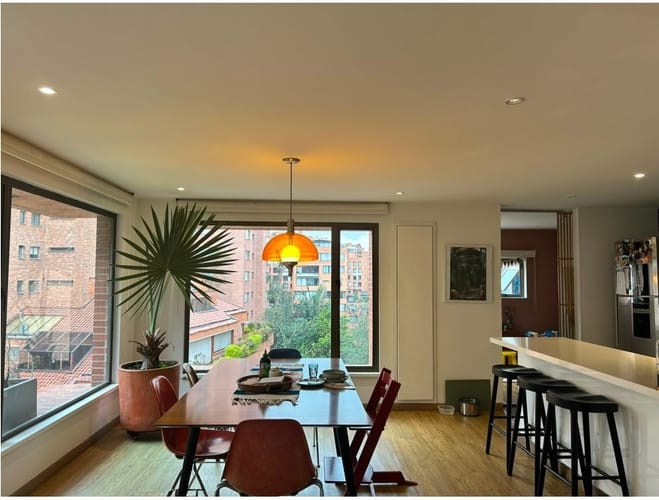 Apartamento de 2 alcobas en venta en Los Rosales, Bogotá, 170 m² · foto 4 de 9