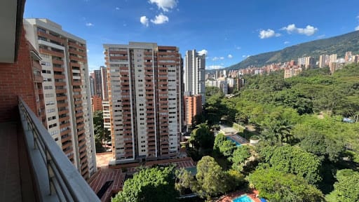 Apartamento de 3 alcobas en arriendo en La Frontera, Medellín, 160 m² · foto 4 de 24