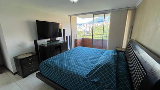 Apartamento de 3 alcobas en arriendo en La Frontera, Medellín, 160 m² · foto 23 de 24