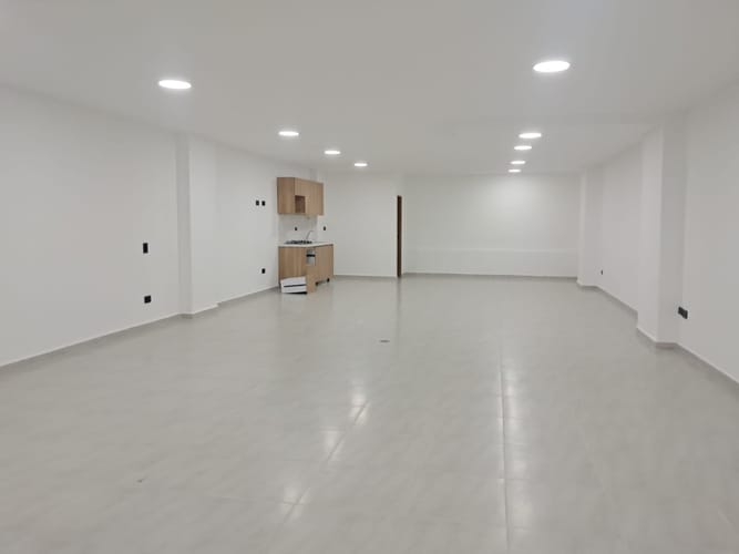 Local en arriendo en San Bernardo, Medellín, 200 m² · foto 4 de 12