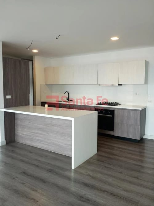 Apartamento de 4 alcobas en arriendo en Transversal Superior, Medellín, 159 m² · foto 6 de 10