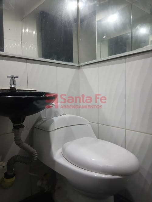 Local en arriendo en Laureles, Medellín, 35 m² · foto 6 de 10