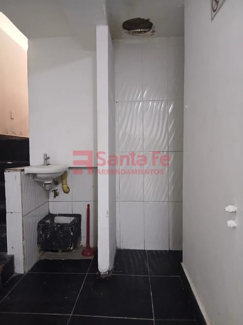 Local en arriendo en Laureles, Medellín, 35 m² · foto 9 de 10