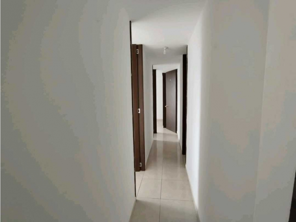 Apartamento en venta en Avenida 19 Norte, Armenia · foto 4 de 9