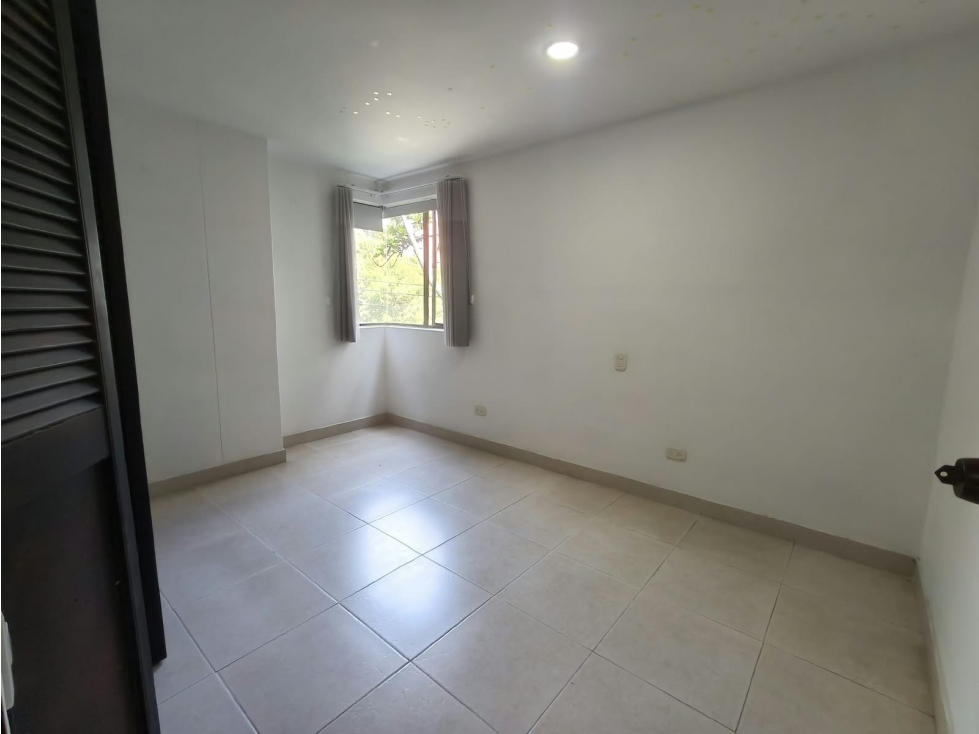 Apartamento en arriendo en San Lucas, Medellín · foto 22 de 24