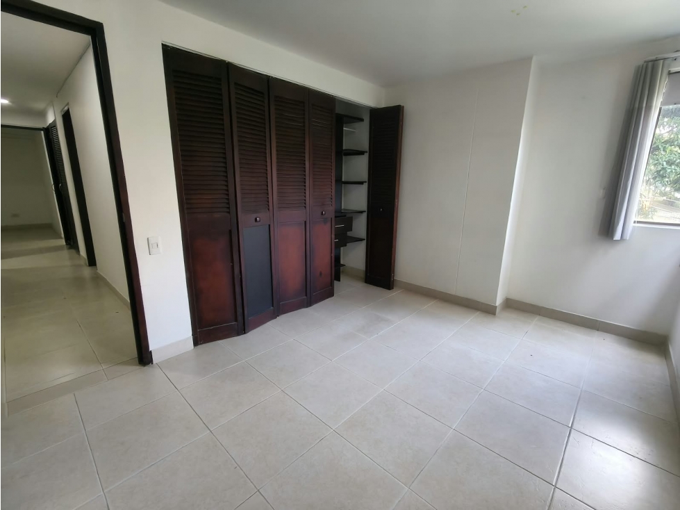 Apartamento en arriendo en San Lucas, Medellín · foto 23 de 24
