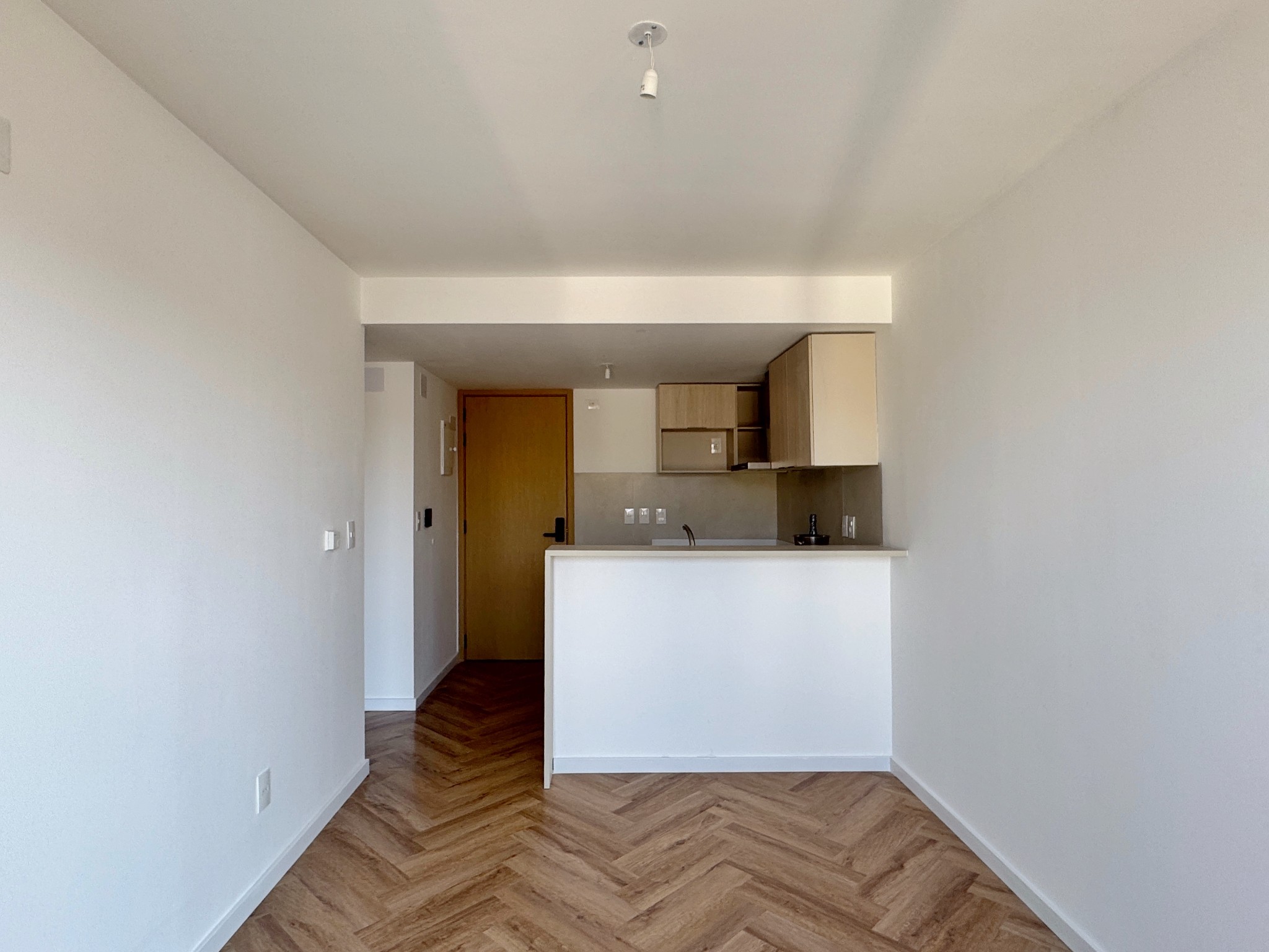 Apartamento De 1 Dormitorio En Alquiler - Unidad 303A - Costanera Village · Foto 5