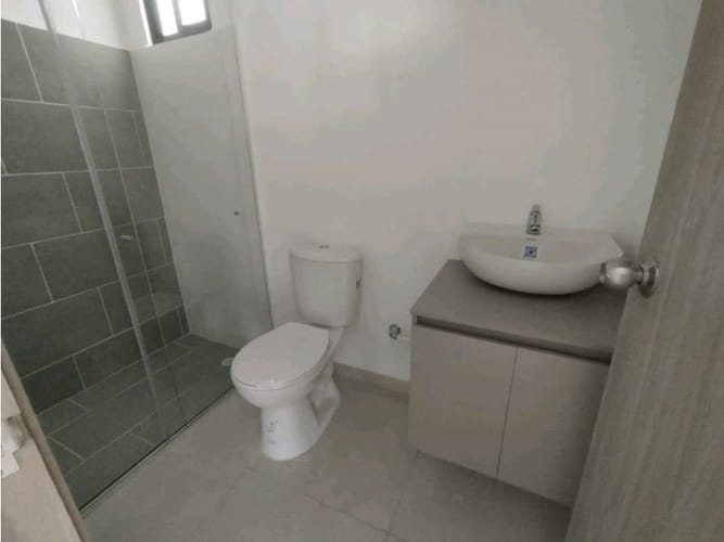 Apartamento de 2 alcobas en venta en Puerto Espejo, Armenia, 70 m² · foto 7 de 11