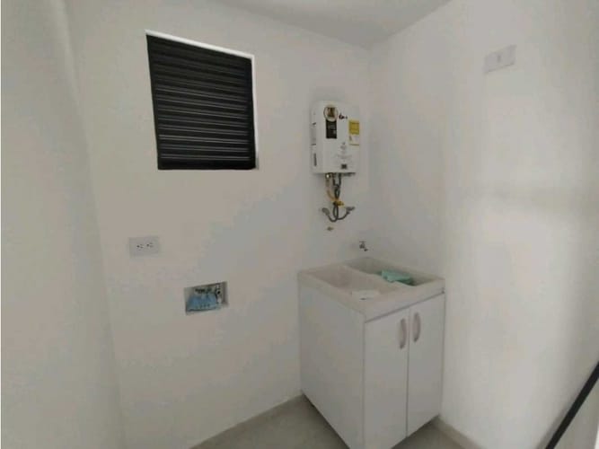 Apartamento de 2 alcobas en venta en Puerto Espejo, Armenia, 70 m² · foto 10 de 11