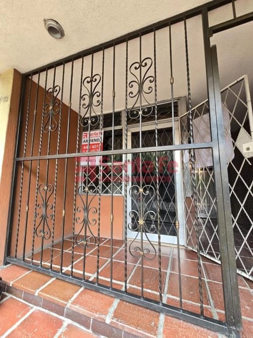 Local en venta en La America, Medellín, 36 m² · foto 4 de 10