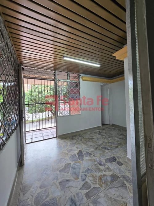 Local en venta en La America, Medellín, 36 m² · foto 5 de 10