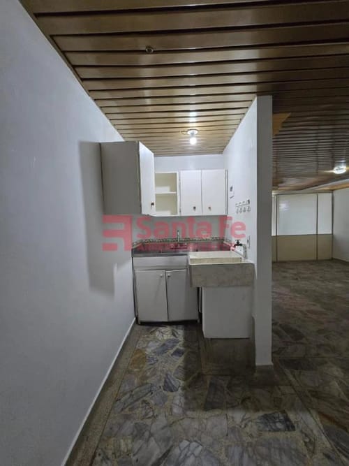 Local en venta en La America, Medellín, 36 m² · foto 7 de 10