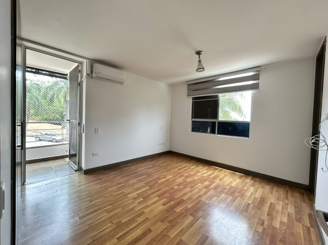 Apartamento de 2 alcobas en venta en Bellavista, Cali, 80 m² · foto 10 de 21