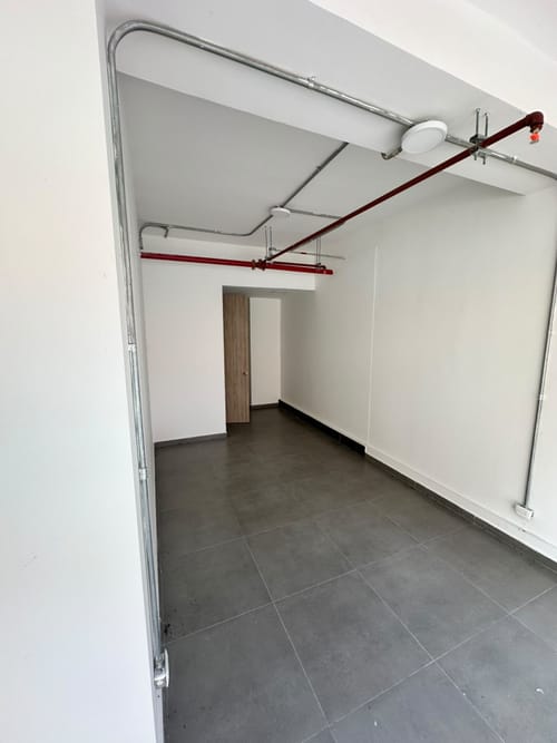 Local en arriendo en El Tejar, Bucaramanga, 27 m² · foto 6 de 8