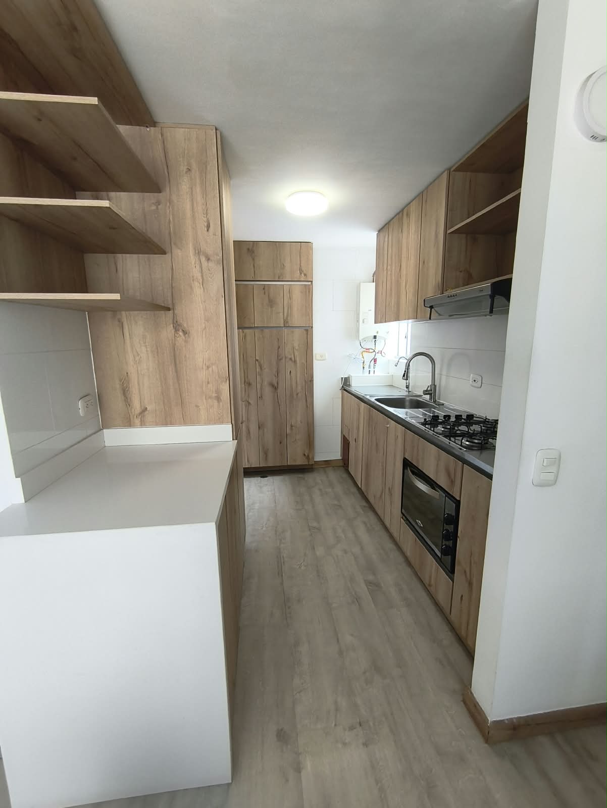 Apartamento de 2 habitaciones en arriendo en Capellania, Bogotá — imagen 1 de 18