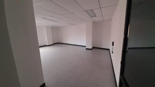 Oficina en arriendo en Lorena, Medellín, 60 m² · foto 6 de 9