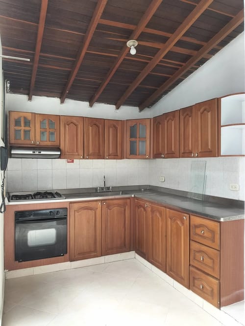 Apartamento de 3 alcobas en arriendo en La Floresta, Medellín, 138 m² · foto 4 de 10