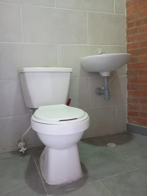 Local en arriendo en La Floresta, Medellín, 20 m² · foto 7 de 8