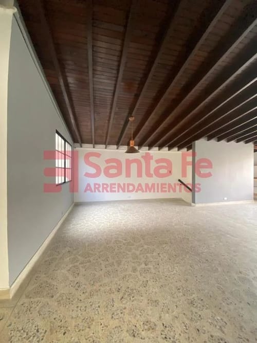 Casa de 4 alcobas en venta en Los Colores, Medellín, 179 m² · foto 7 de 10