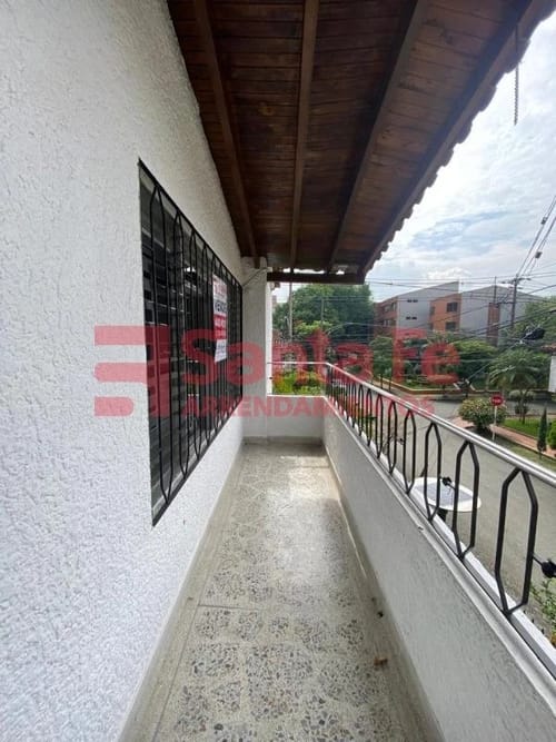 Casa de 4 alcobas en venta en Los Colores, Medellín, 179 m² · foto 10 de 10