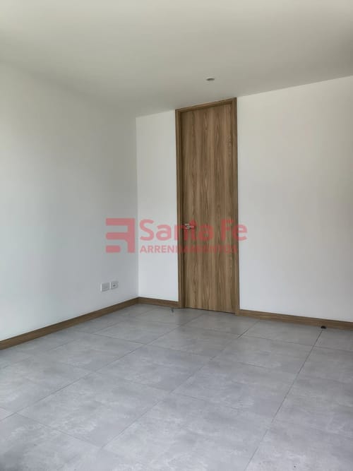 Apartamento de 2 alcobas en arriendo en Prados De Sabaneta, Sabaneta, 78 m² · foto 9 de 10