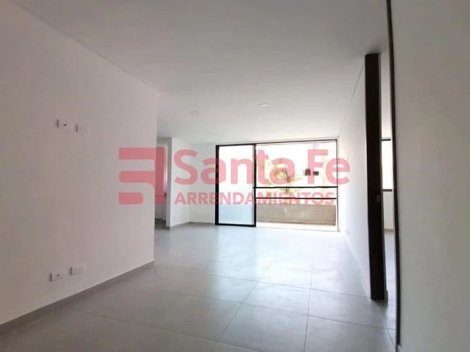 Apartamento de 4 alcobas en venta en Lourdes, Medellín, 220 m² · foto 3 de 5