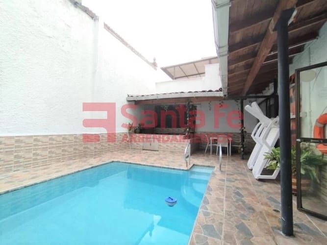Casa de 11 alcobas en venta en Los Colores, Medellín, 660 m² · foto 8 de 10