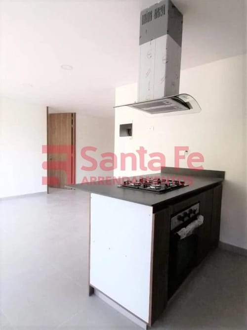 Apartamento de 3 alcobas en venta en Lourdes, Medellín, 104 m² · foto 10 de 10