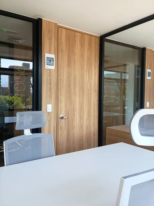 Oficina en arriendo en Cuarta Brigada, Medellín, 10 m² · foto 3 de 10