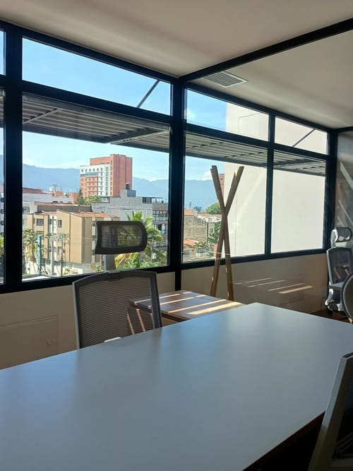 Oficina en arriendo en Cuarta Brigada, Medellín, 10 m² · foto 4 de 10