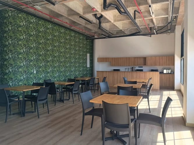 Oficina en arriendo en Cuarta Brigada, Medellín, 10 m² · foto 7 de 10