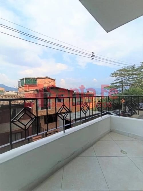 Apartamento en venta en Centro, La Estrella · foto 3 de 10