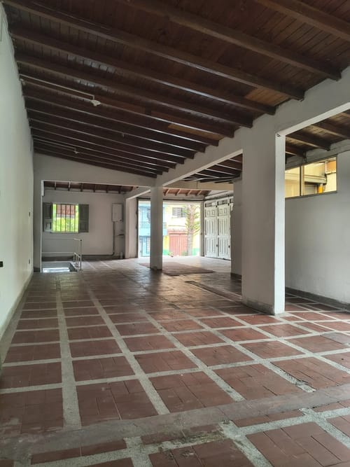 Local en arriendo en Gerona, Medellín, 90 m² · foto 3 de 6