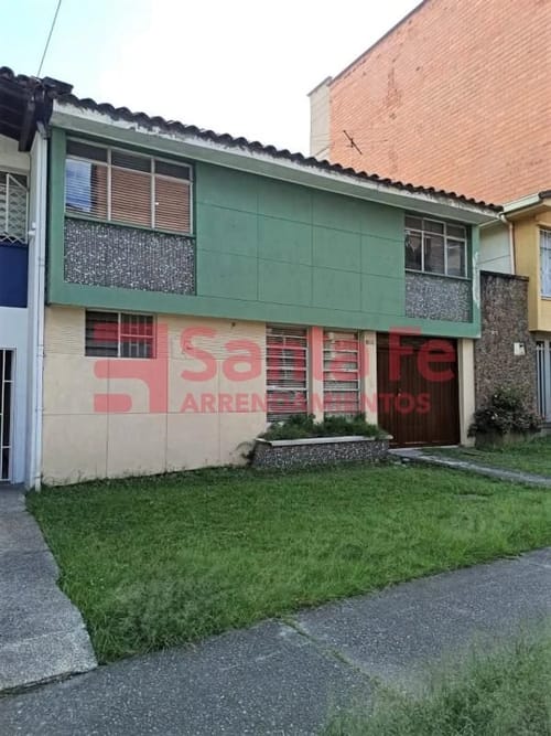 Casa de 4 alcobas en venta en Laureles, Medellín, 300 m² · foto 2 de 10