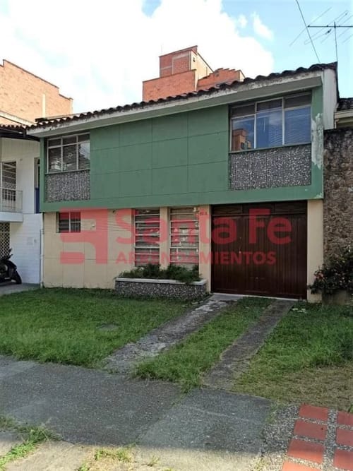 Casa de 4 alcobas en venta en Laureles, Medellín, 300 m² · foto 3 de 10