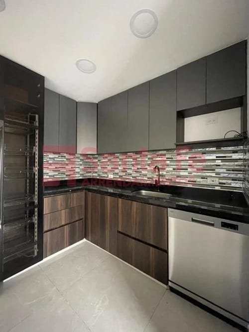 Apartamento de 4 alcobas en venta en Laureles, Medellín, 136 m² · foto 3 de 10