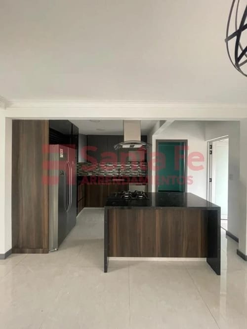 Apartamento de 4 alcobas en venta en Laureles, Medellín, 136 m² · foto 4 de 10